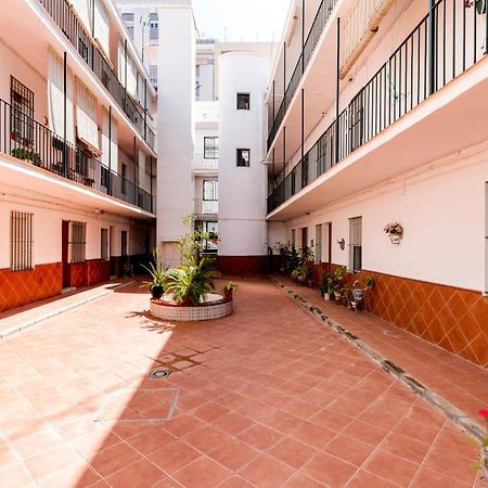Ferienwohnung Holi-Rent Salado Sevilla Exterior foto