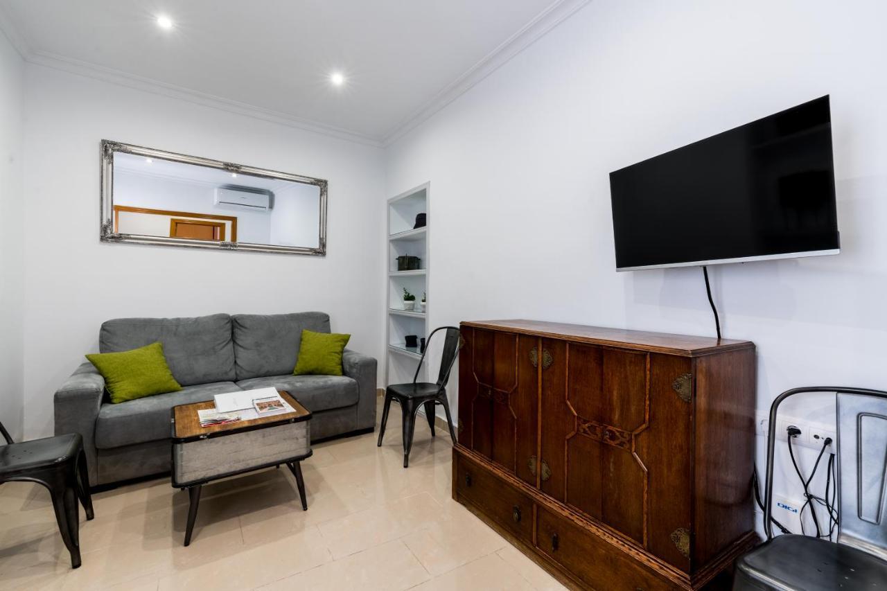 Ferienwohnung Holi-Rent Salado Sevilla Exterior foto