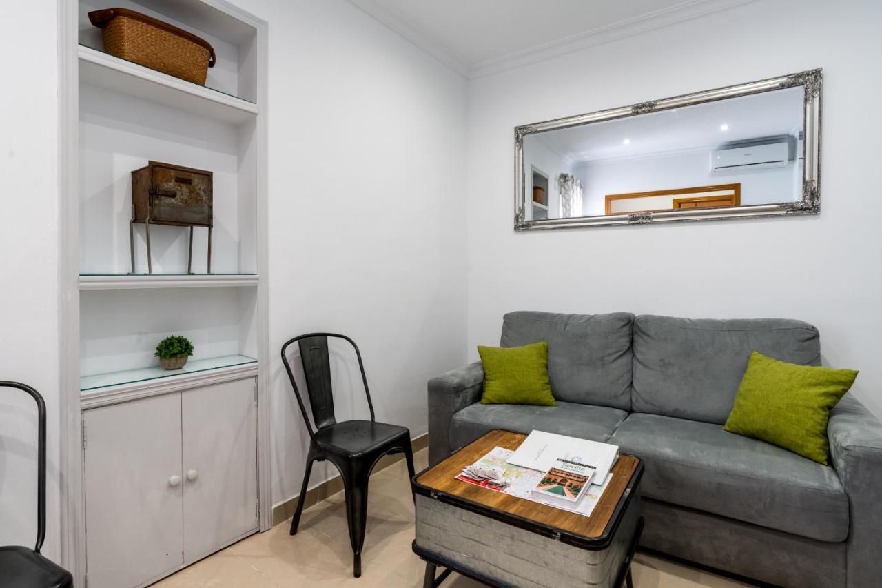 Ferienwohnung Holi-Rent Salado Sevilla Exterior foto